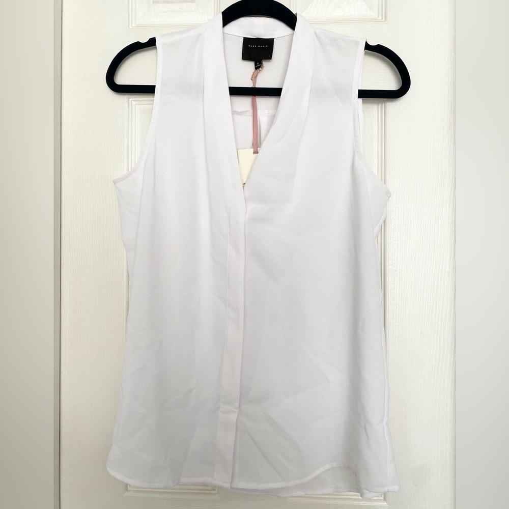 Alex Marie WOV Misha White Vneck Sleveless Classic Executive Top Work Office